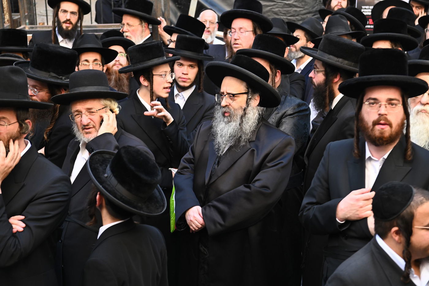 מסע הלוויית בת האדמו"ר מספינקא