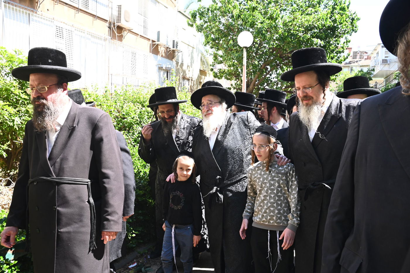 מסע הלוויית בת האדמו"ר מספינקא