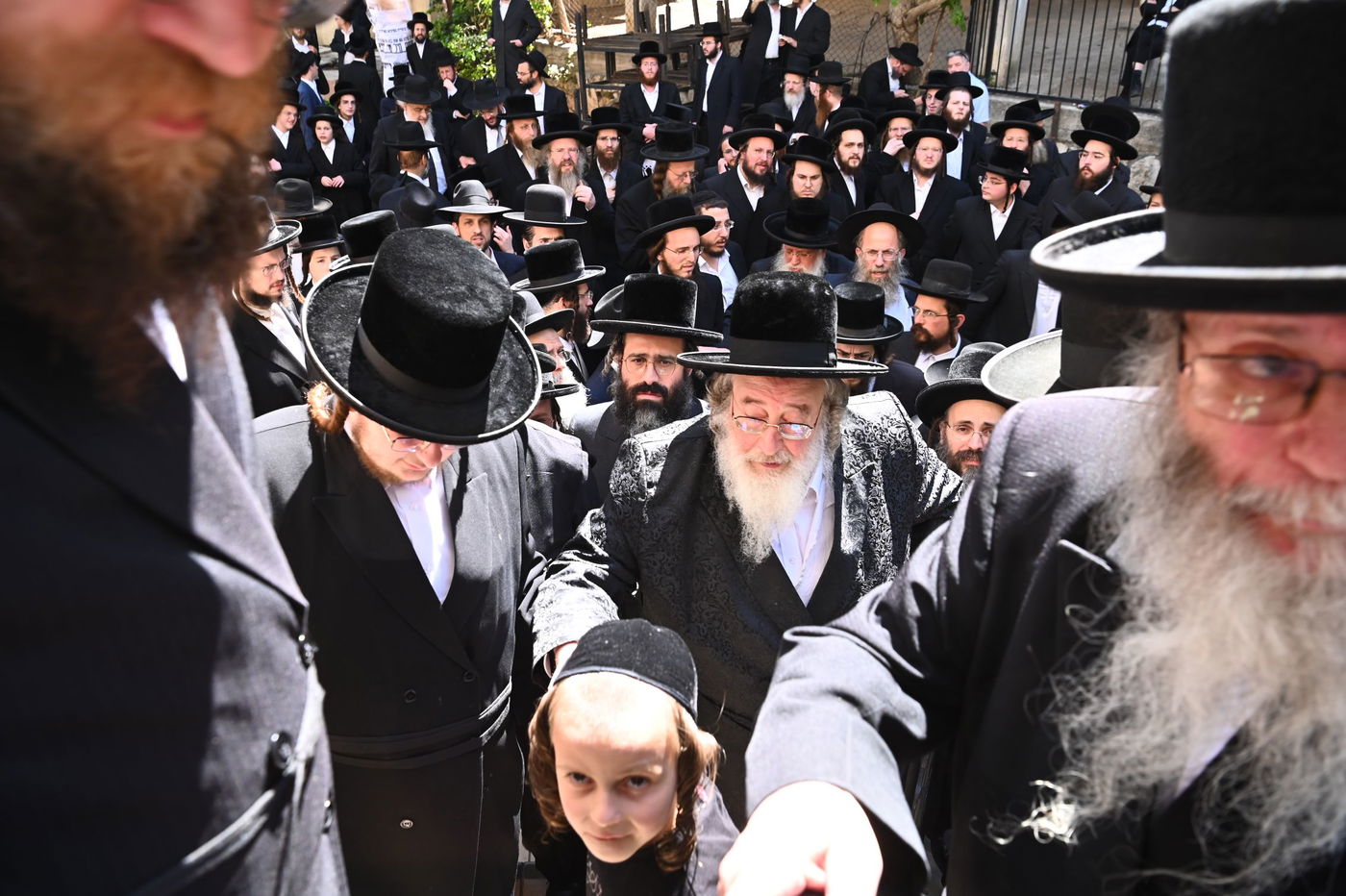 מסע הלוויית בת האדמו"ר מספינקא