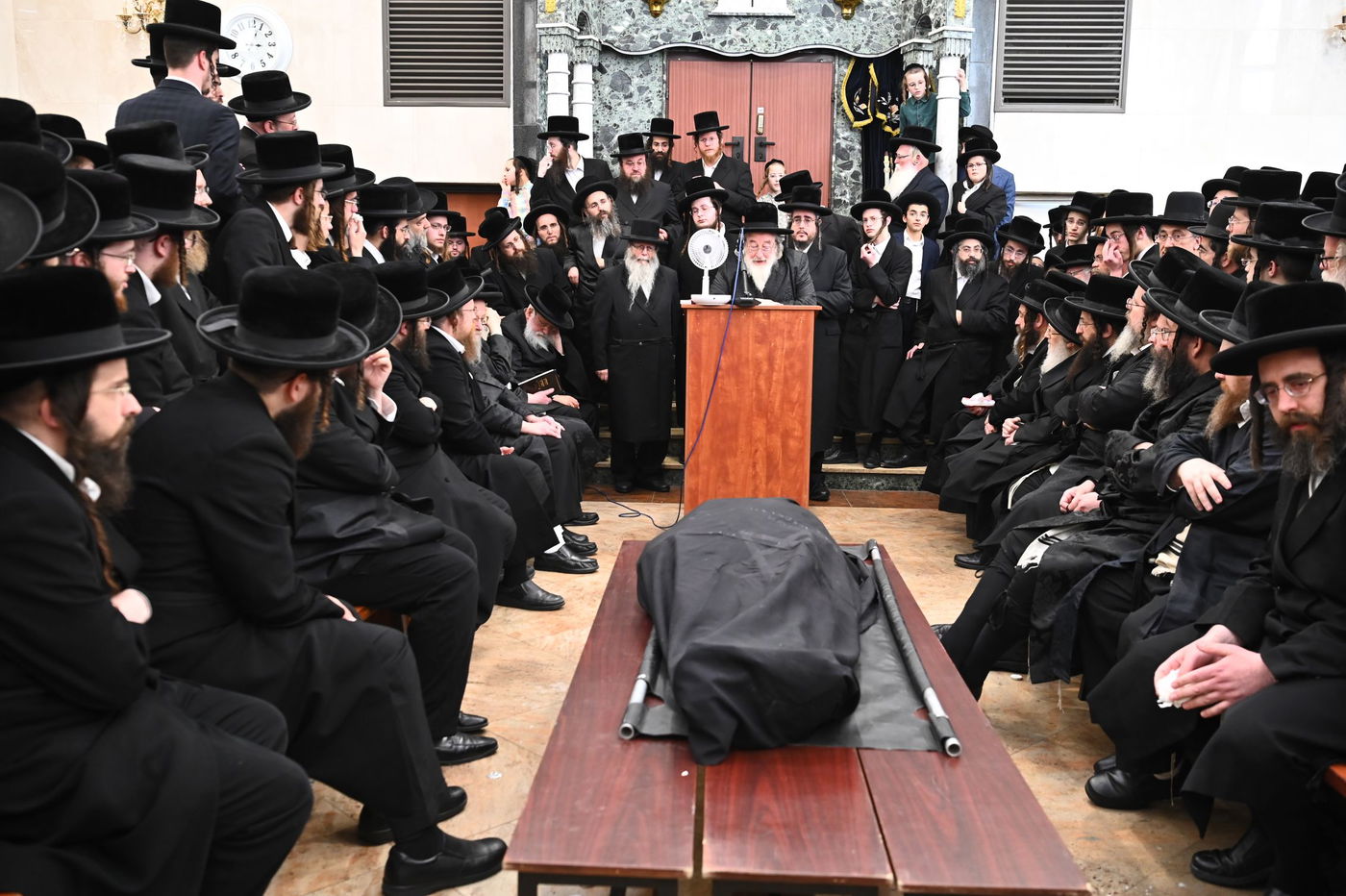 מסע הלוויית בת האדמו"ר מספינקא