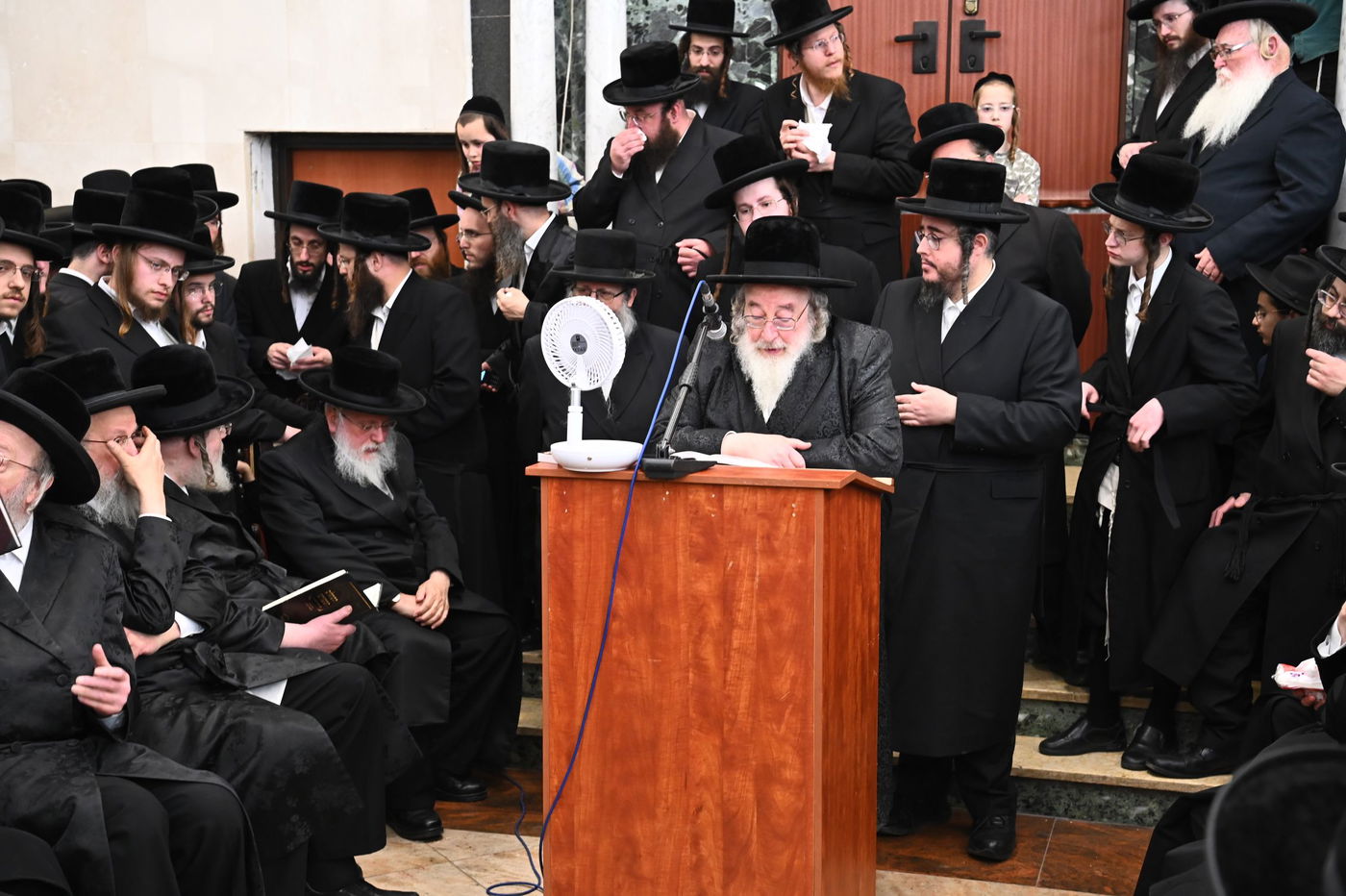 מסע הלוויית בת האדמו"ר מספינקא