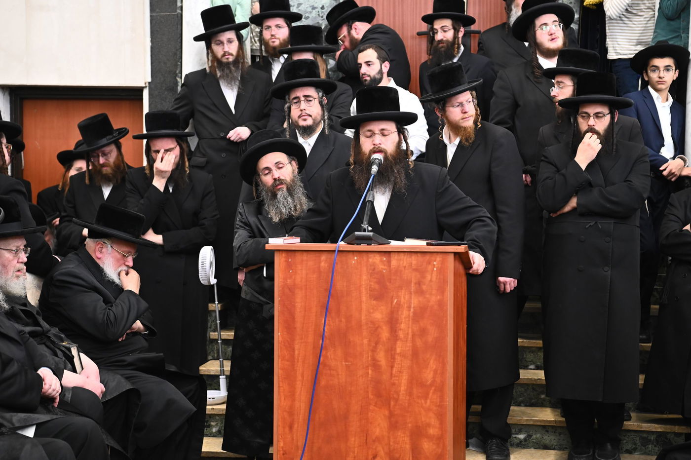 מסע הלוויית בת האדמו"ר מספינקא