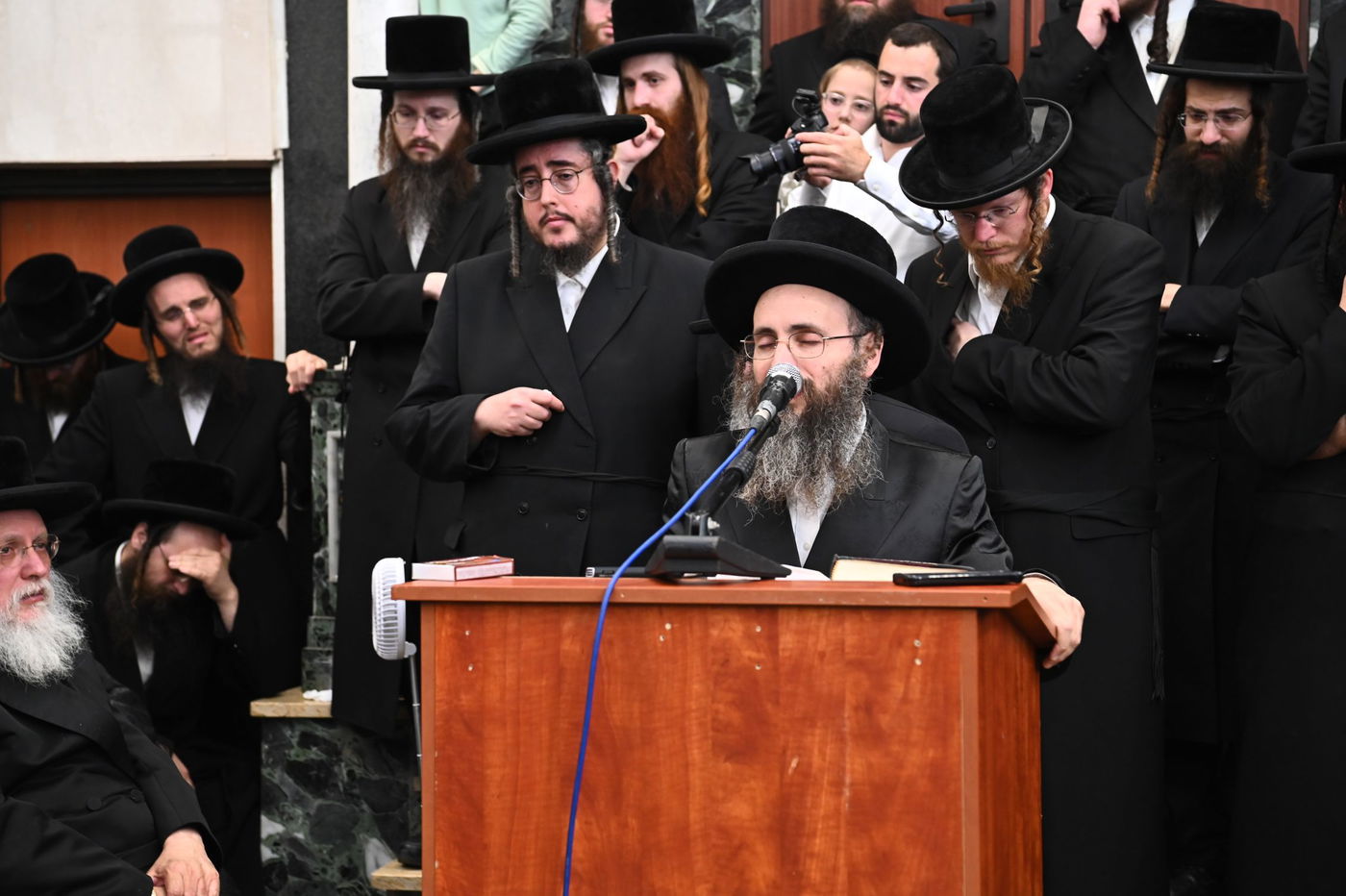 מסע הלוויית בת האדמו"ר מספינקא