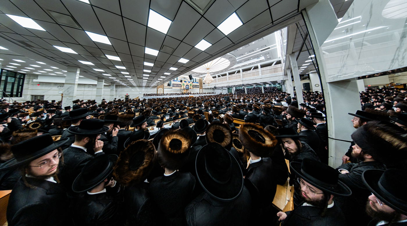 טיש הילולא בסאטמאר