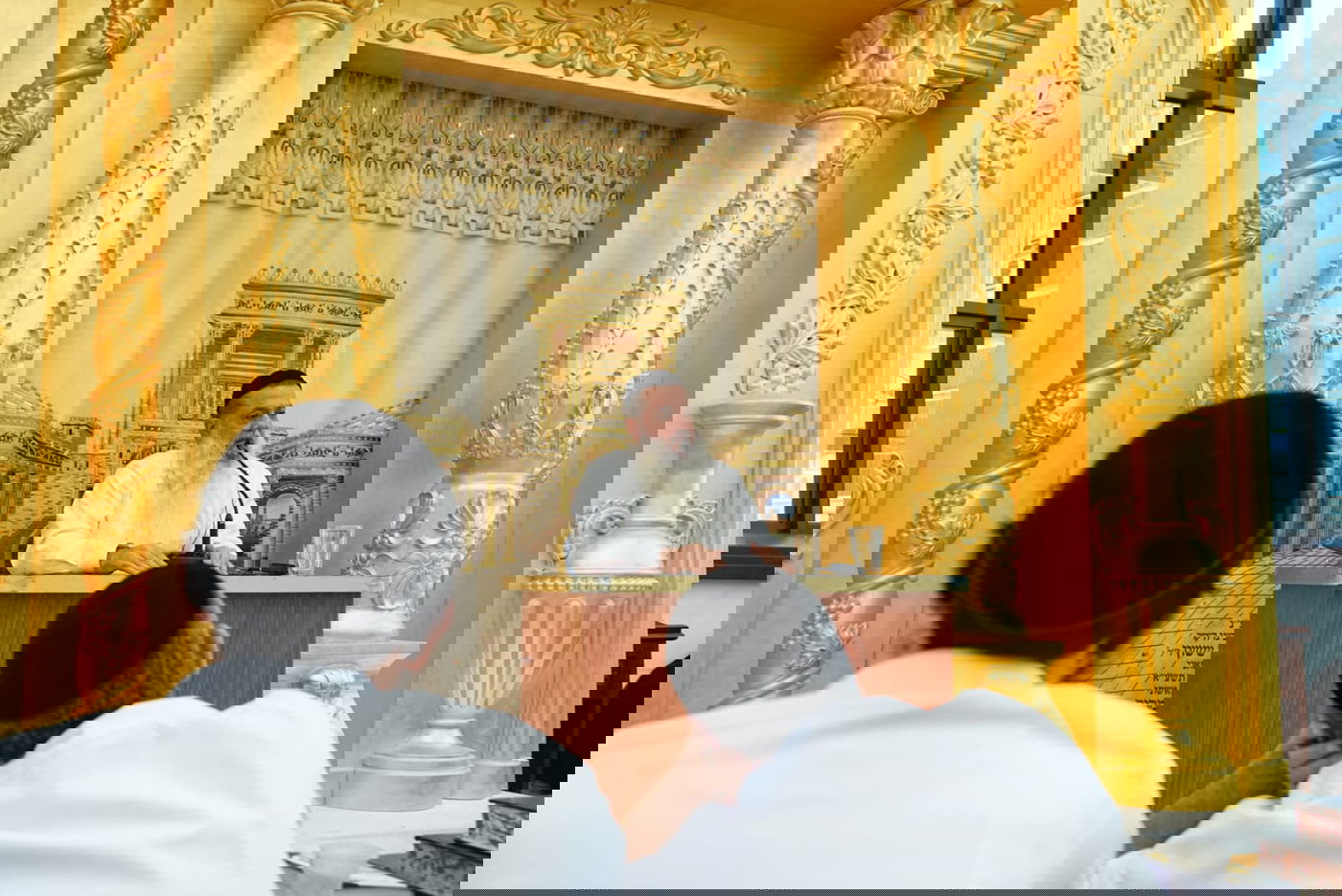 הגר"י כהן בפתיחת הזמן במוסדות 'יביע אומר'. 