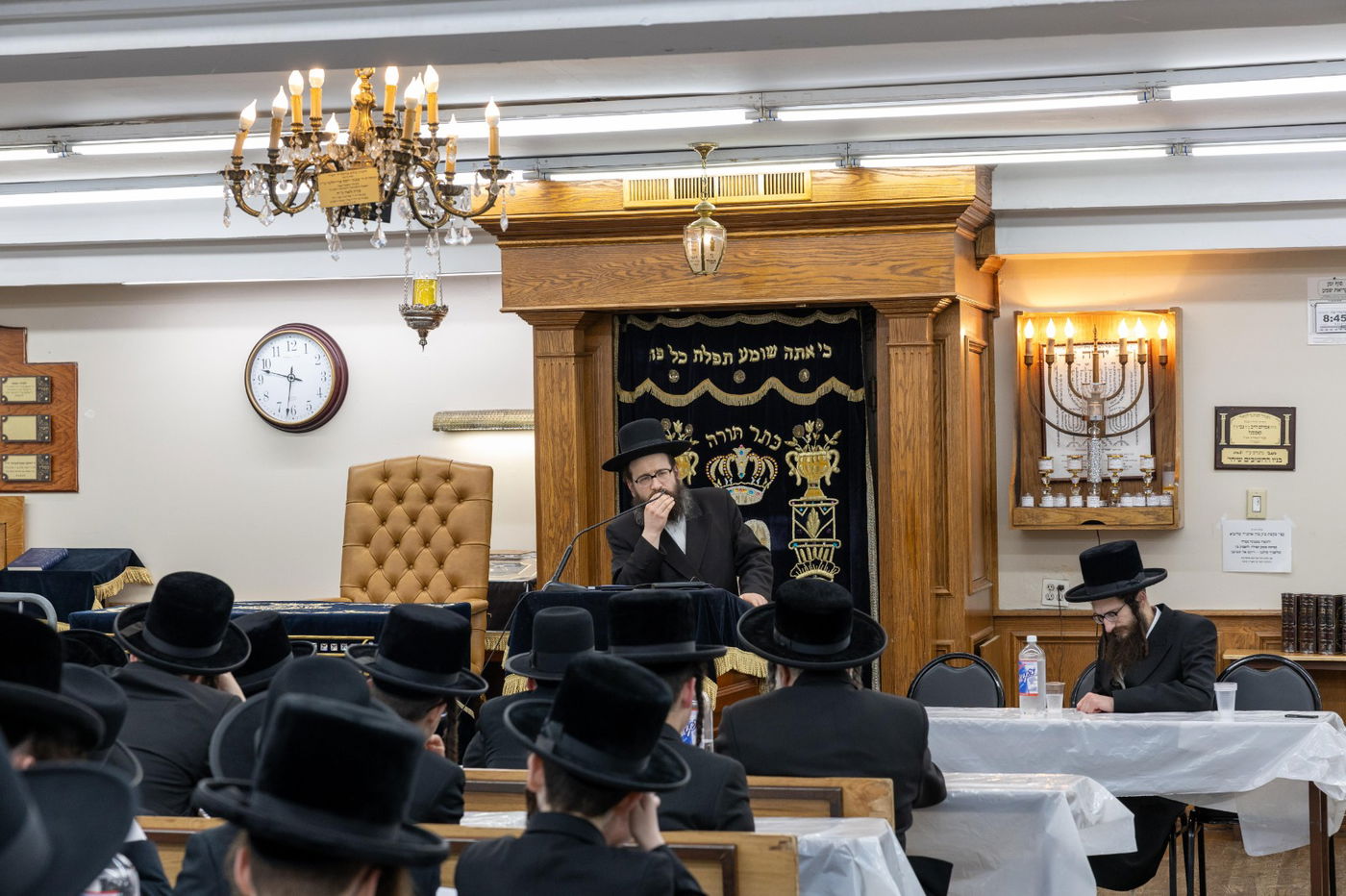 האדמו"ר מסקולען בפתיחת הזמן