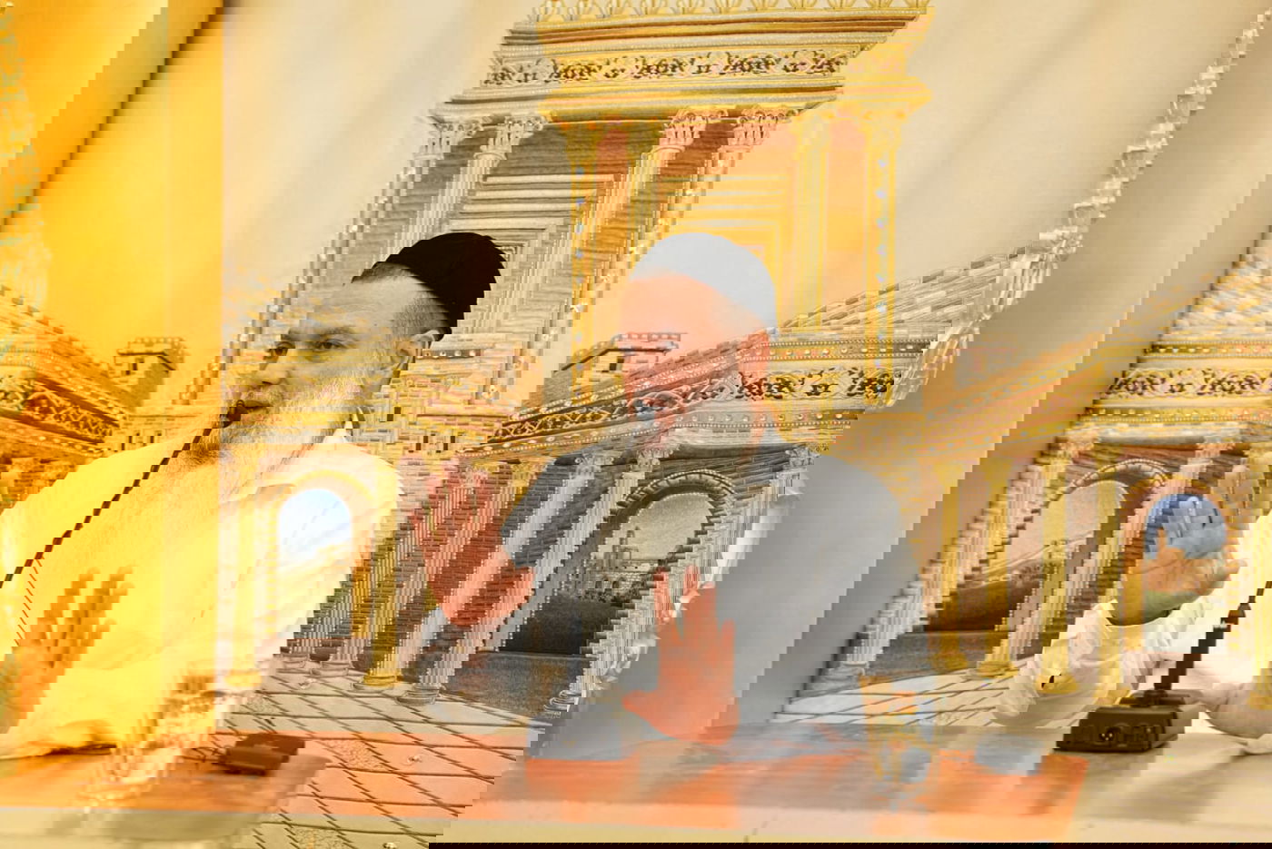 הגר"י כהן בפתיחת הזמן במוסדות 'יביע אומר'. 