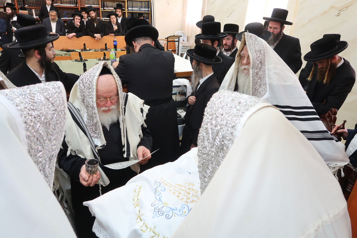 שמחת הברית בחצרות שומרי אמונים אשדוד - שאץ ויזניץ - ליטשיק