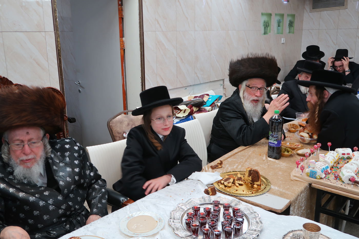 שמחת הבר מצווה לנין האדמו"ר מסטרופקוב