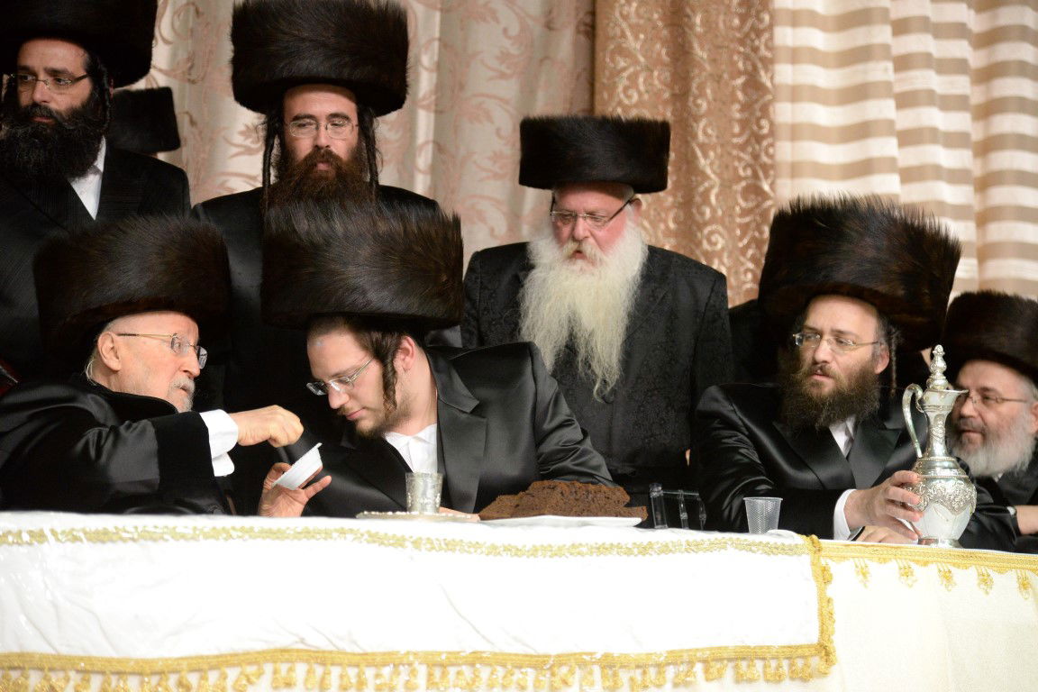 שוקי לרר מגיש: גלריית ענק מחיי האדמו"ר מביאלה זצ"ל