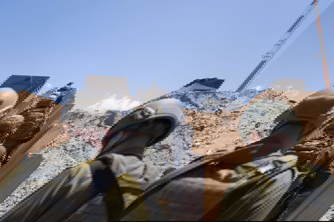 איתור מנהרות וחיסול מחבלים: צה"ל מוסיף לפעול ברצועה