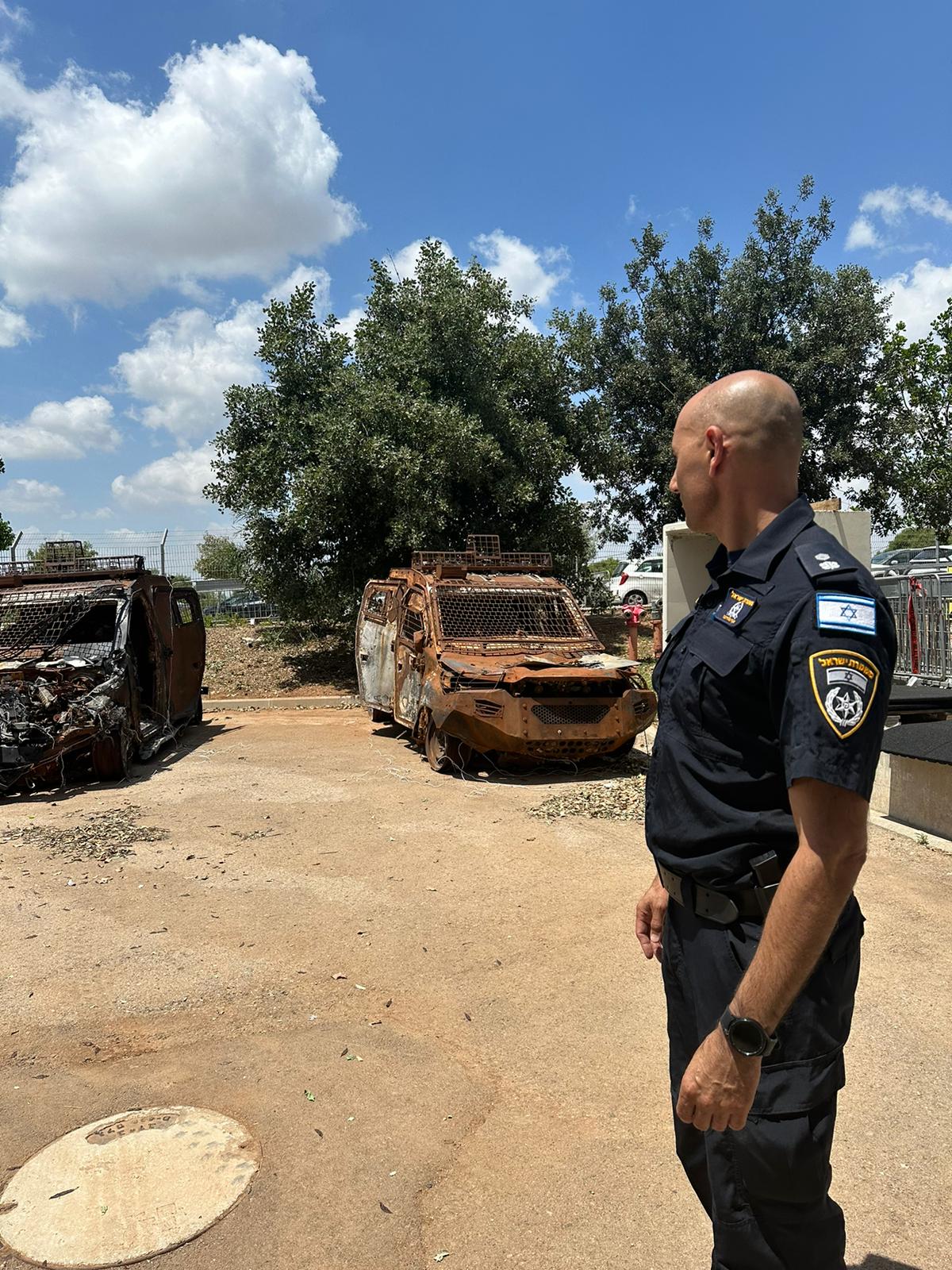 זה מה שעשו עם שרידי הרכבים הממוגנים שנפגעו בקרב בבארי | צפו