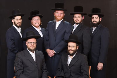  יעקב רוטבלט, מקהלת 'ידידים' וילד הפלא אלי וקסלר מחדשים את הלהיט: "אתה זוכר"