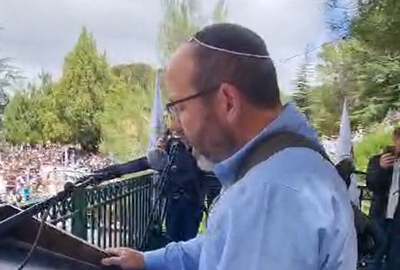 איתן מור בבית העלמין