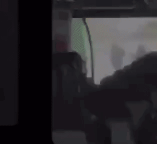 הלם בצרפת: משאית לליווי אסירים הותקפה; שני סוהרים נרצחו