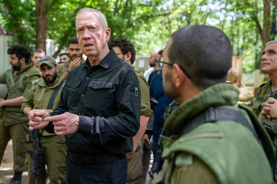 גלנט: "הנזק ומספר המחבלים שחוסלו הם בסדרי גודל אחרים"