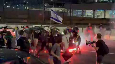 ההפגנה בנתיבי איילון לכיוון צפון, הערב