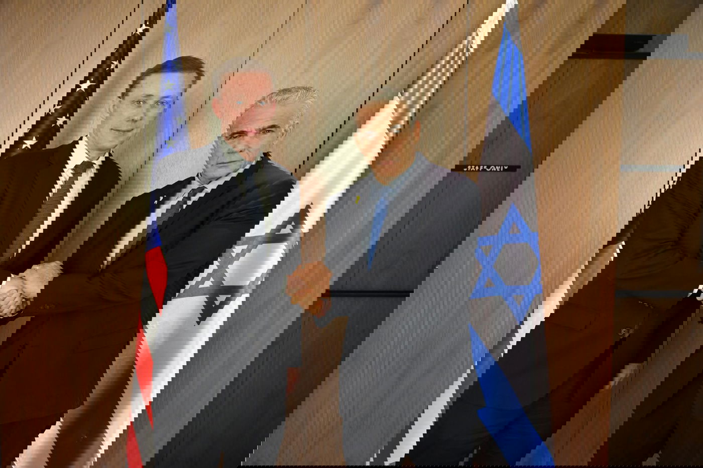 לפיד וסאליבן