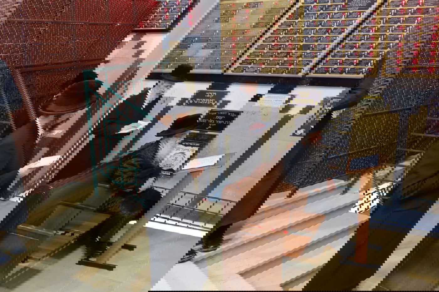 האדמו"ר מדארג בציון רמבעה"נ בטבריה