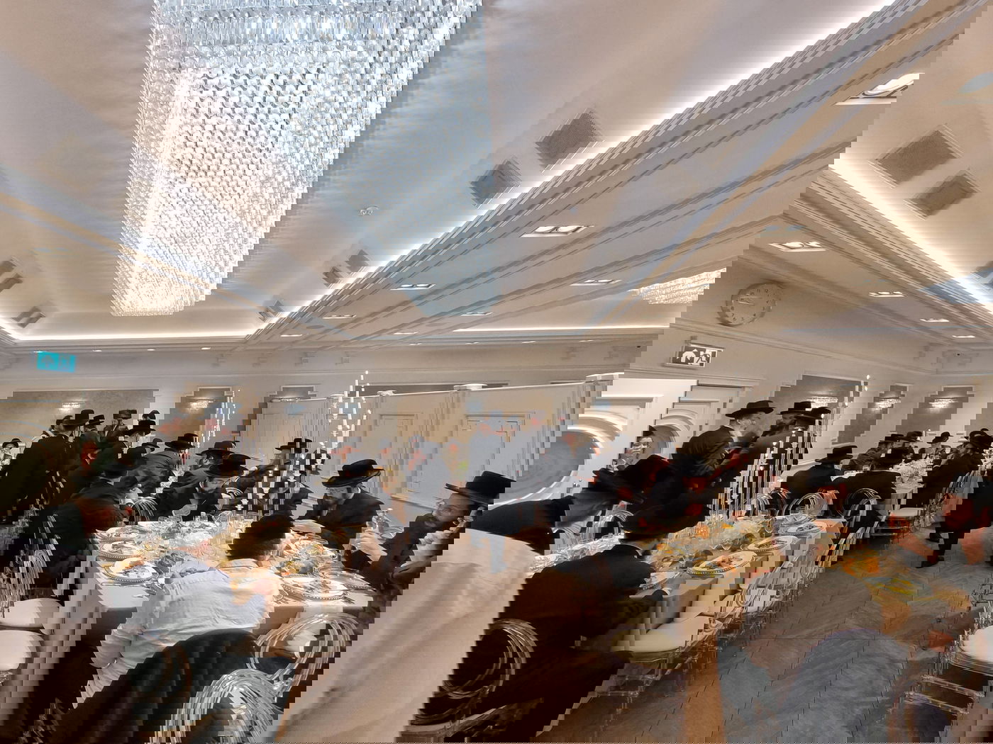 בר מצווה לנכד האדמו"ר מביאלא לונדון