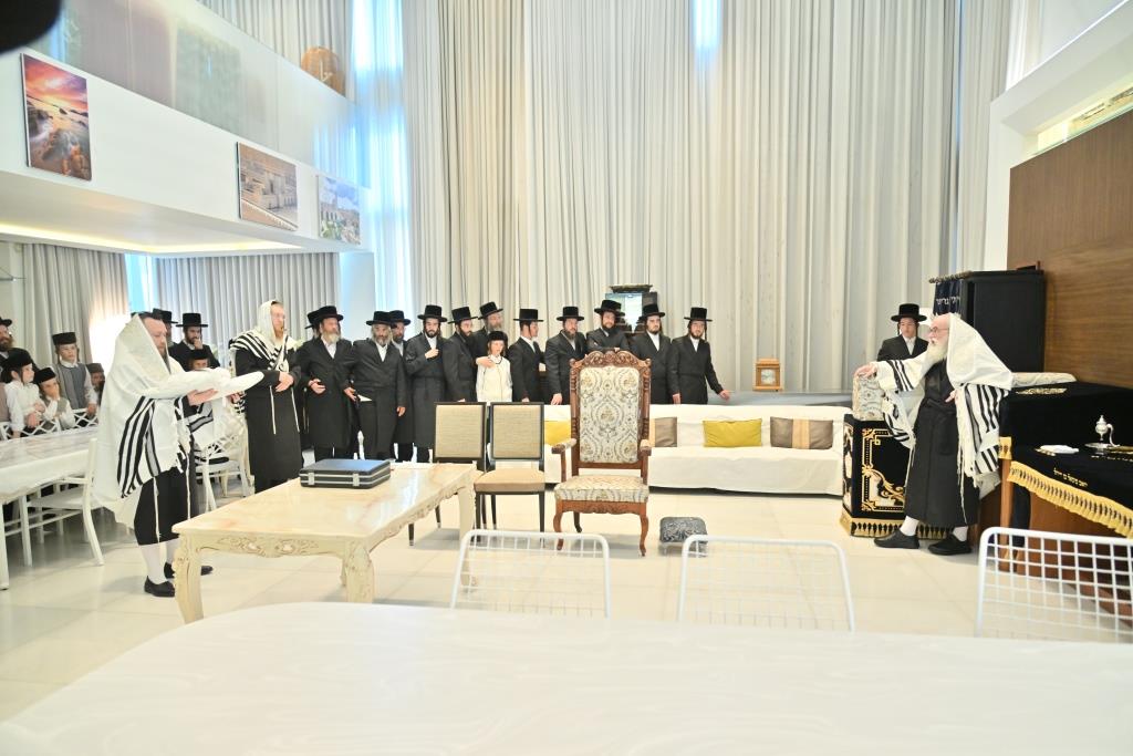 האדמו"ר מויזניץ בביקור באשדוד