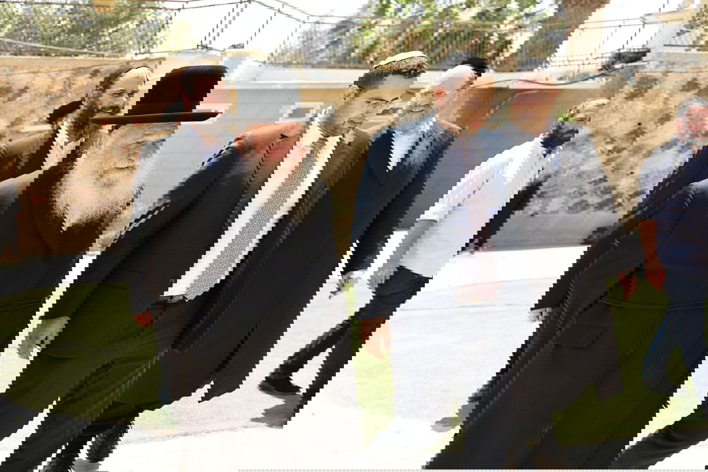 וסרלאוף וגולדקנופף בישיבת גור בערד