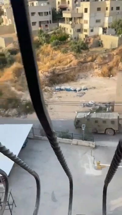 נהג פלסטיני נסע בג'נין - כשלפתע הוא ראה את המשוריין מולו