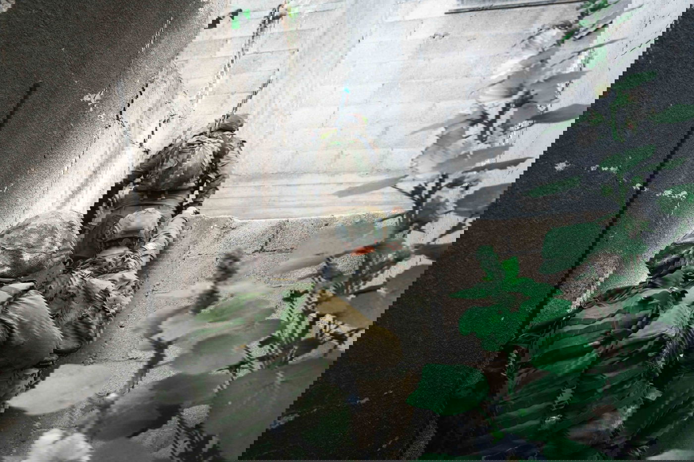 אללה אכבר וטילים: זה מה שחשפו הכוחות במסגד ג'באליה