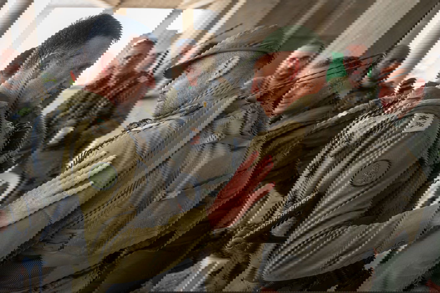 עם אנשי המילואים