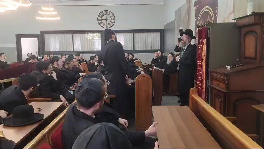 תלמידי ישיבת 'מאור ישראל' אצל הגאון רבי חיים כהנא