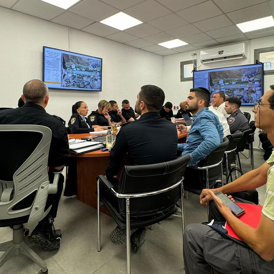 זופניק בכיכר • כל התמונות, הנייעס והחשיפות של השבוע