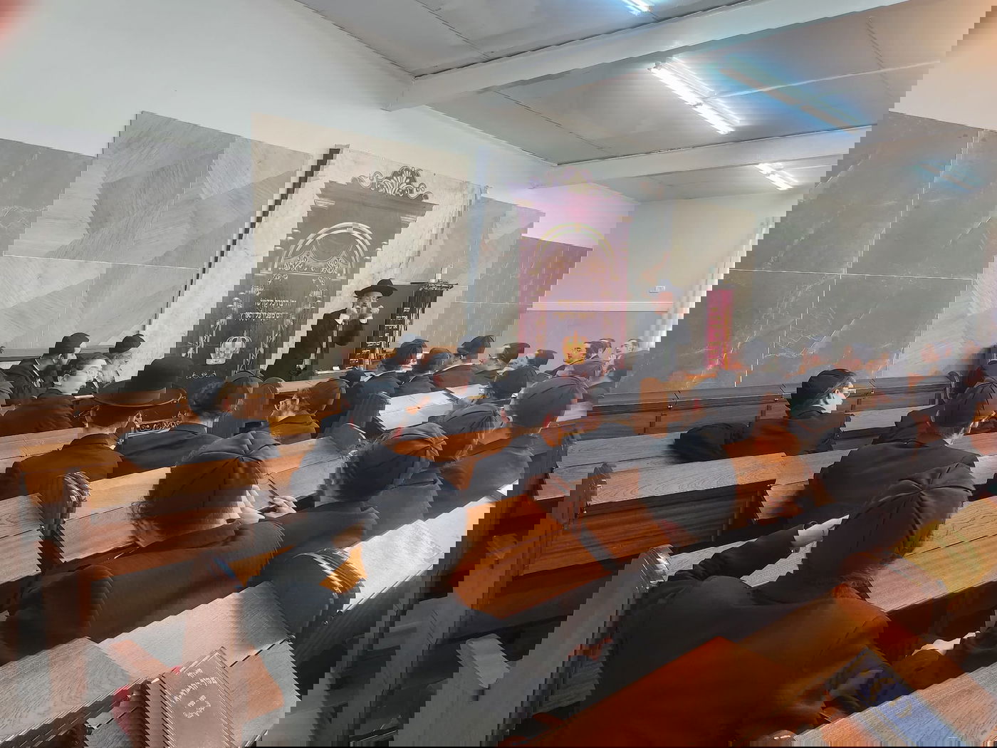 תלמידי ישיבת 'מאור ישראל' אצל הגר"ח כהן