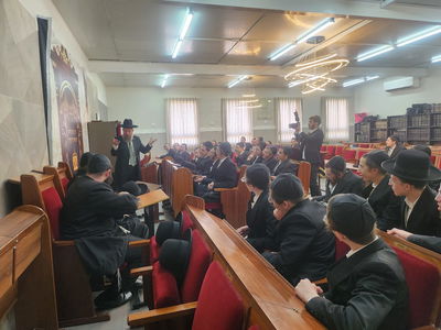 תלמידי ישיבת 'מאור ישראל' אצל הגר"ח כהן