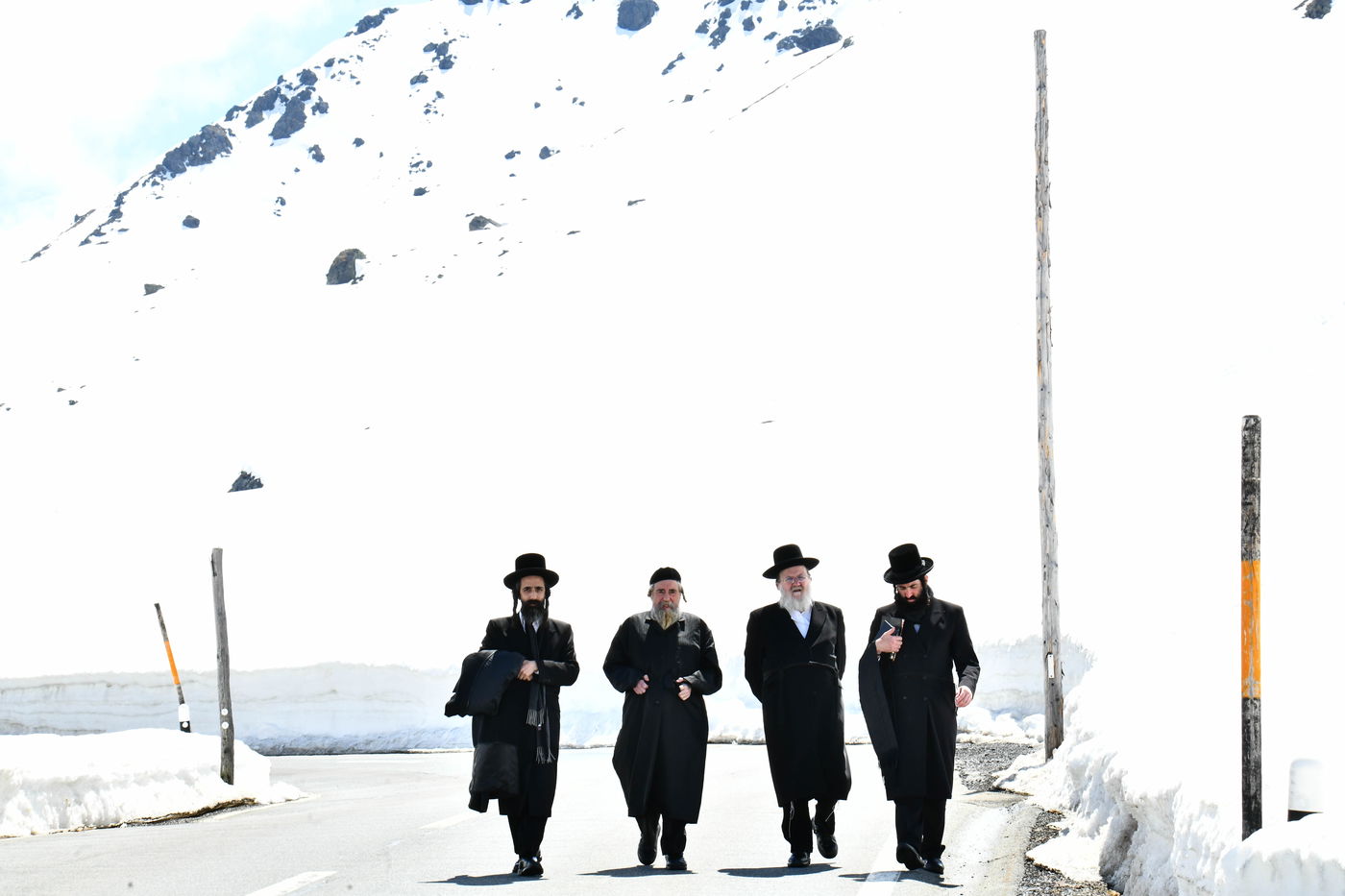 האדמו"ר מרחמסטריווקא בנאות דשא בשווייץ