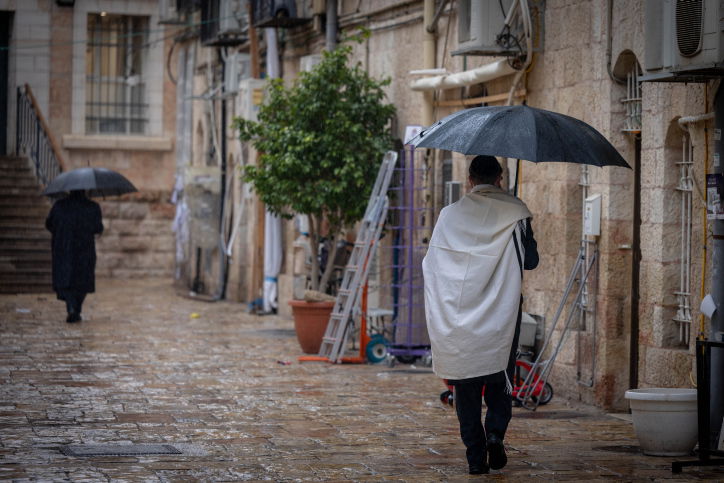 תחזית עדכנית: רוחות עזות, גשם מקומי בצפון הארץ ומרכזה
