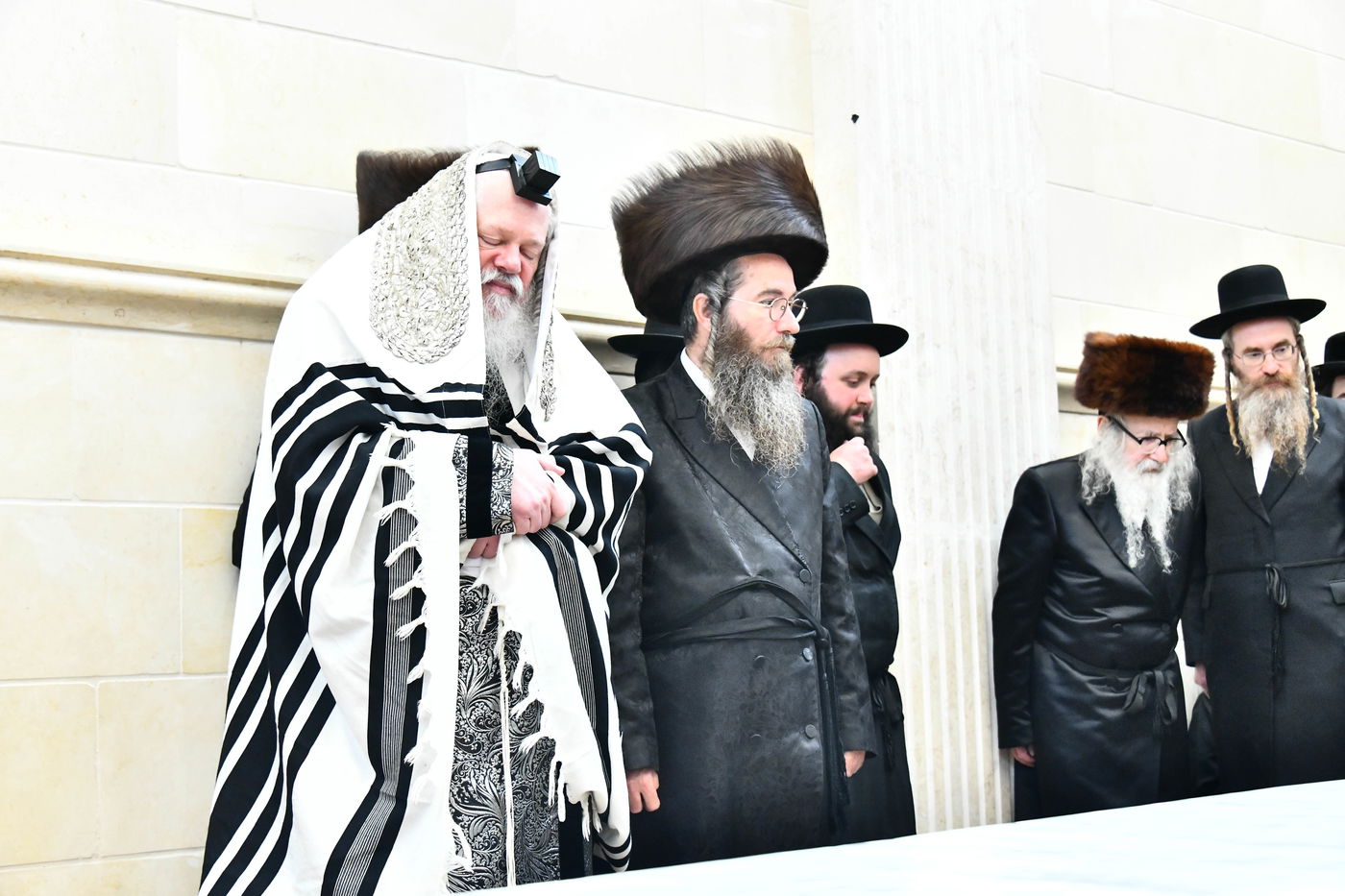 שמחת הברית בחצרות פרמישלאן - אמשינוב 