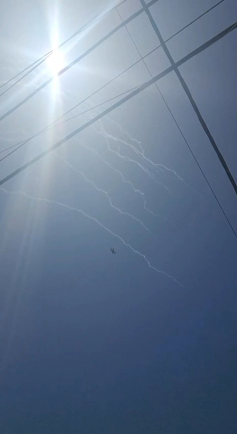 תושבי רפיח צוהלים למראה השיגורים לעבר המרכז