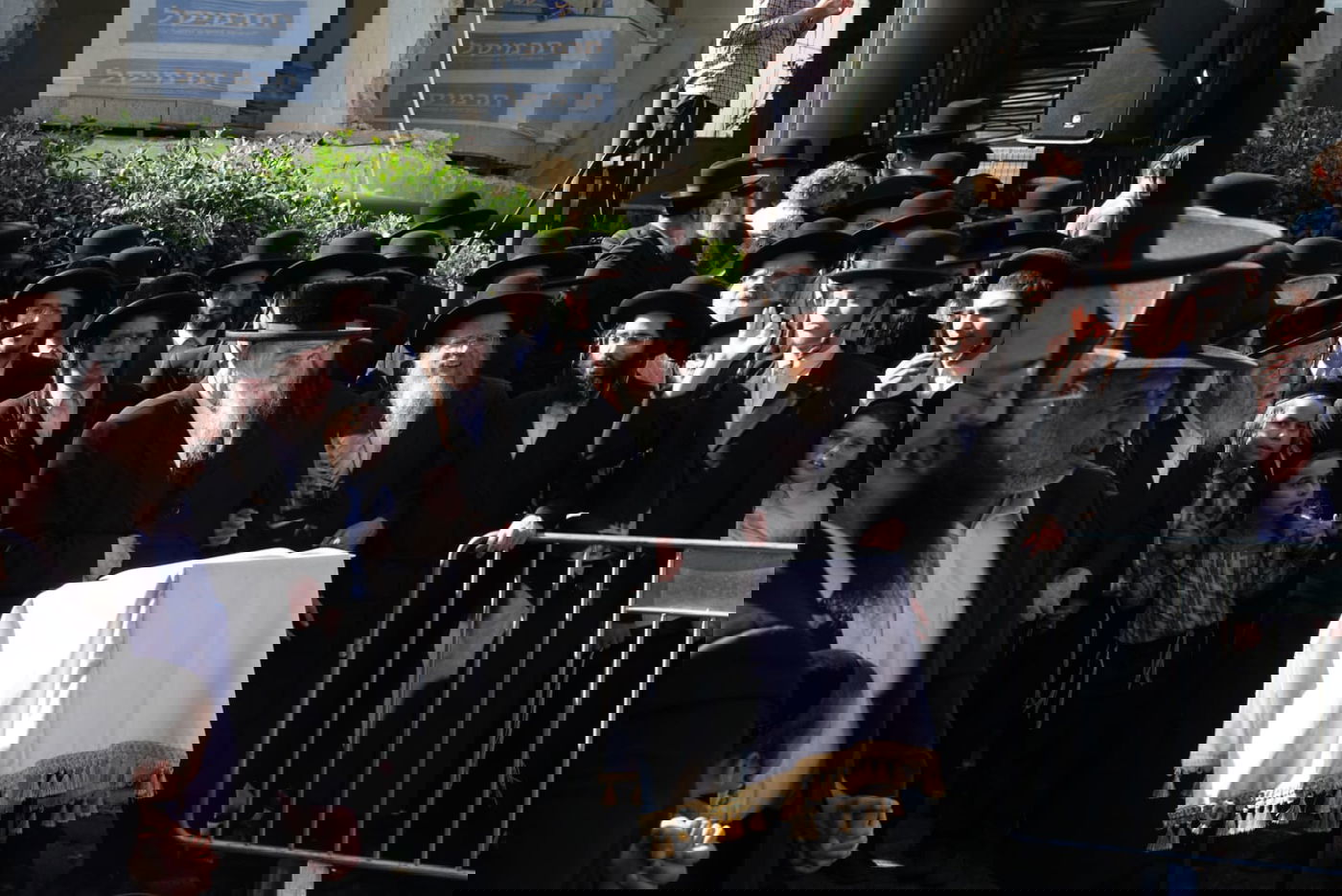 ל"ג בעומר בחצה"ק סטריקוב