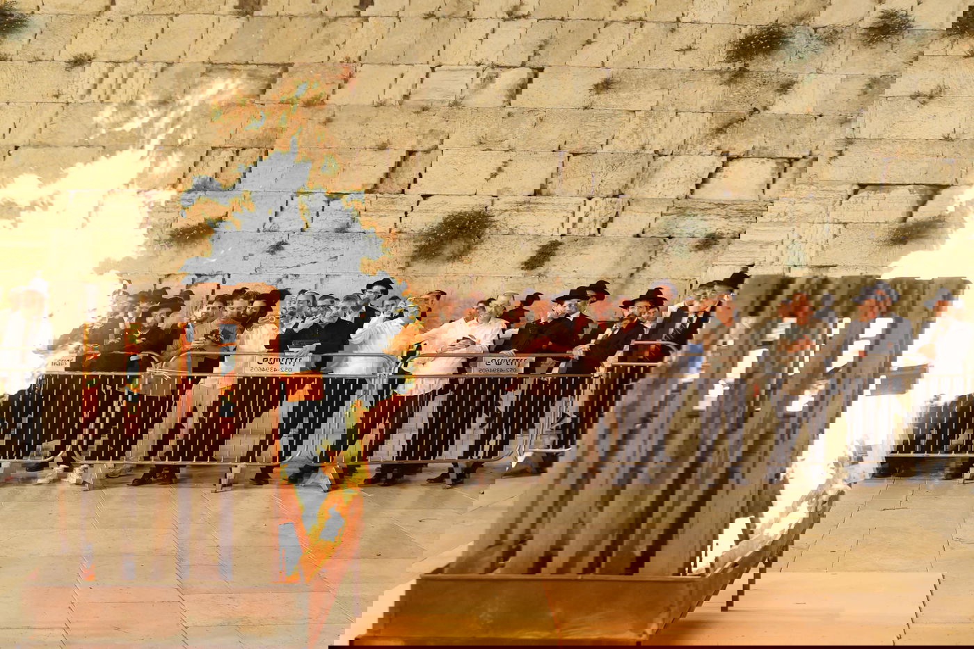 ל"ג בעומר ברחבת הכותל המערבי