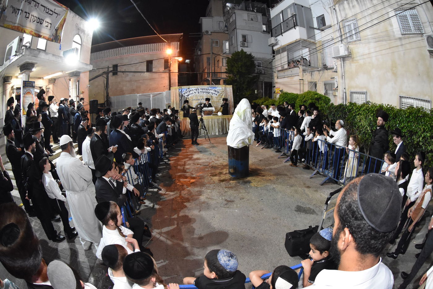 ל"ג בעומר בחצה"ק אשלג