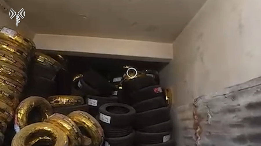 תיעוד מחשיפת מטען בחנות בשוק בג׳באליא
