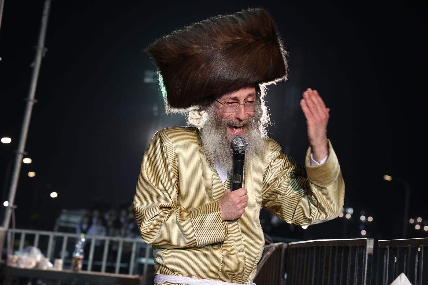 הרה"צ רבי אלימלך בידרמן בהדלקה