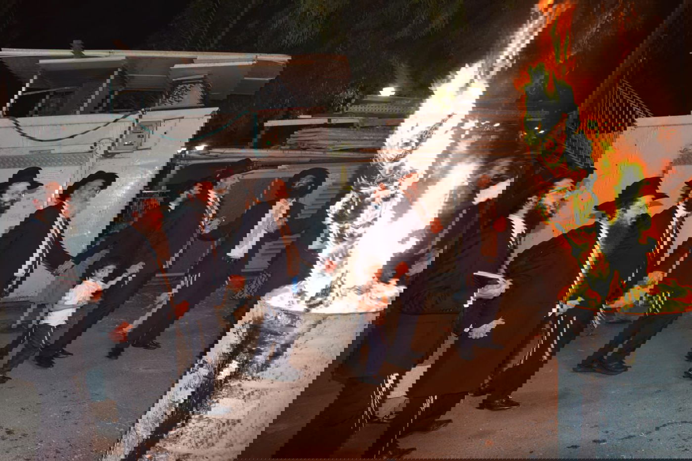 ל"ג בעומר אצל הגר"י בן חמו