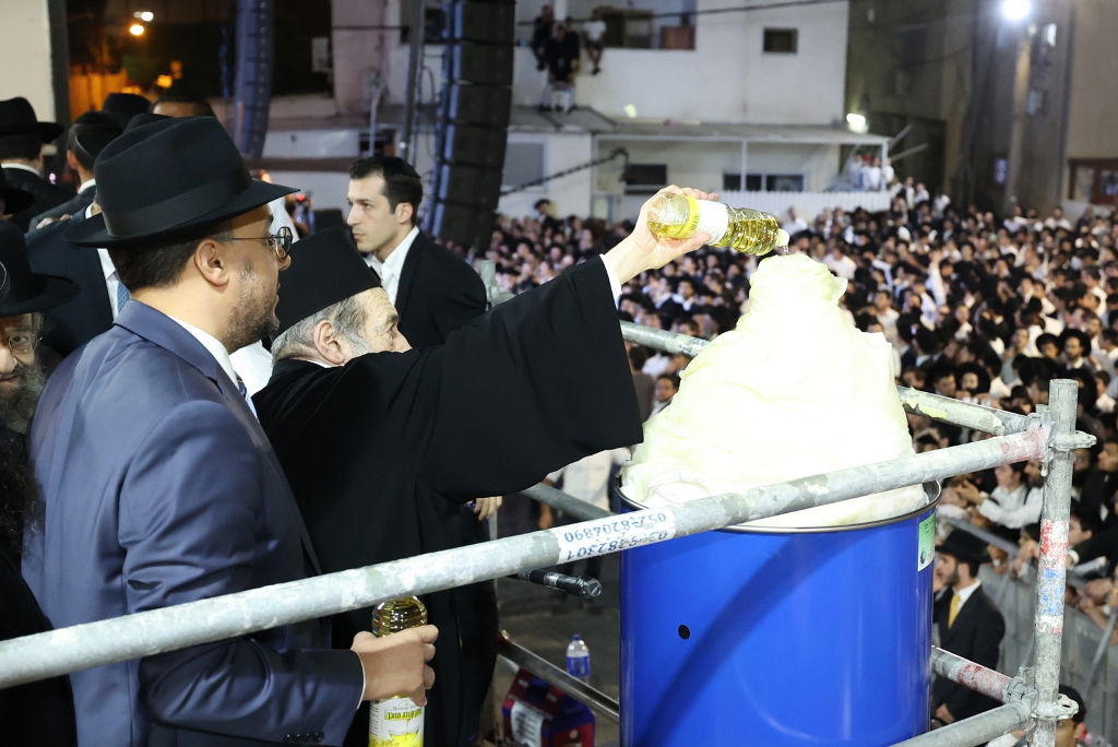 ההדלקה המרכזי בשכונת 'רמת אהרן' בב"ב