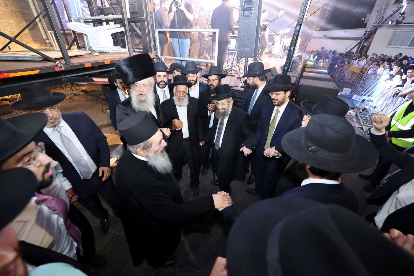 ההדלקה המרכזי בשכונת 'רמת אהרן' בב"ב