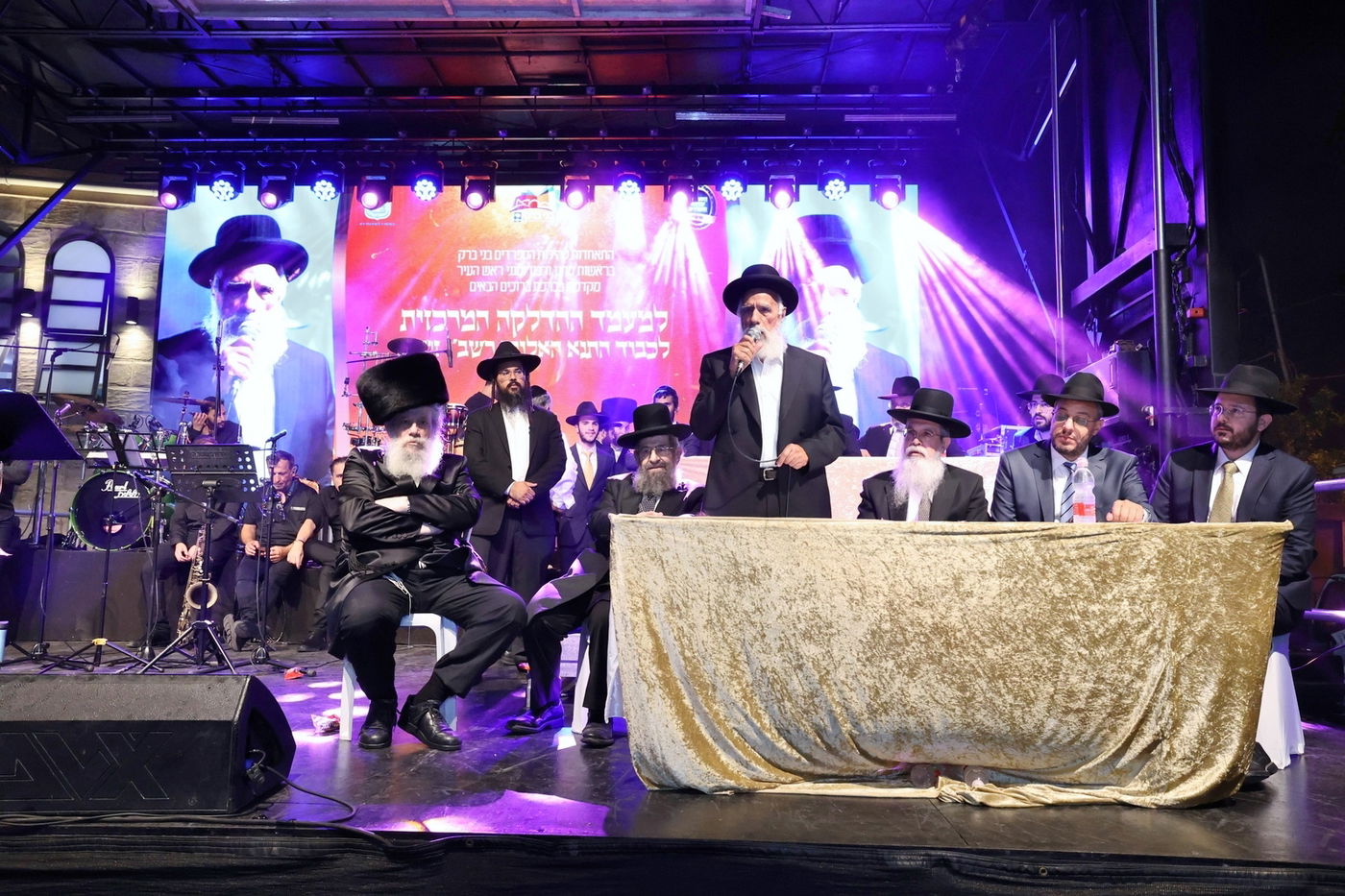 ההדלקה המרכזי בשכונת 'רמת אהרן' בב"ב