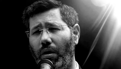 חיים גרינשטיין מבצע את היצירה "רבונו של עולם"