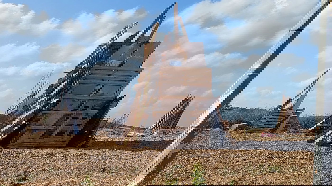 כינוס של מאות ילדים והדלקות ציבוריות; רצף מדליק של אירועי ל"ג בעומר בעמנואל