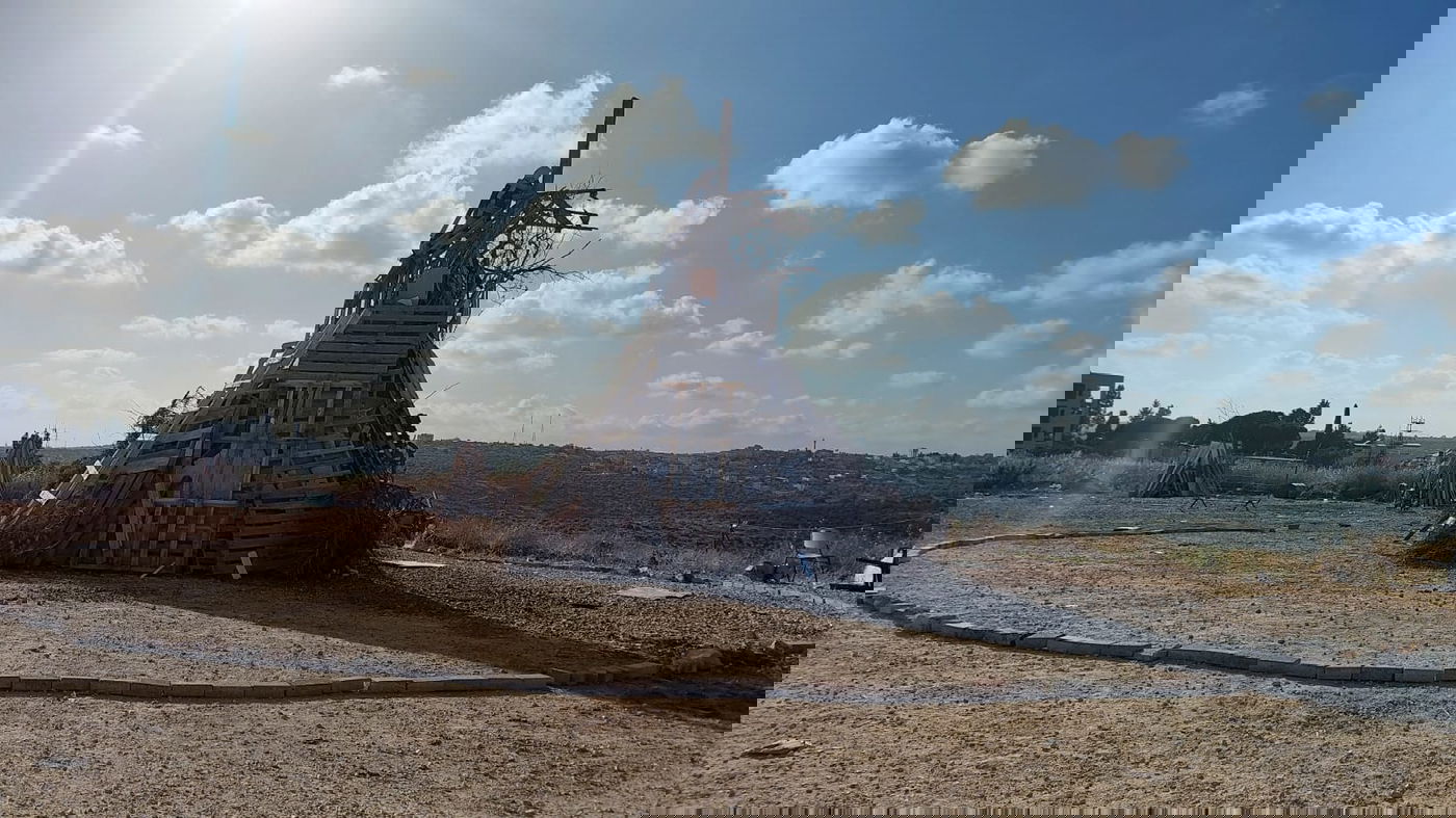 כינוס של מאות ילדים והדלקות ציבוריות; רצף מדליק של אירועי ל"ג בעומר בעמנואל