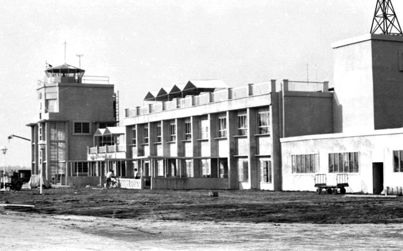 הטרמינל הישן בשדה התעופה של אנטבה